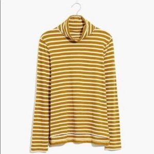 whisper cotton turtleneck in helene stripe